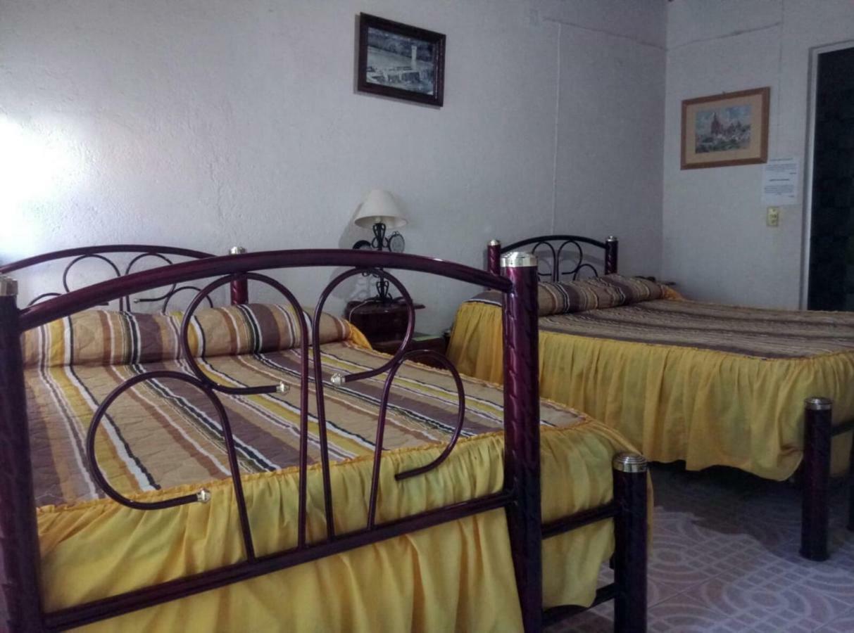 Casa Bertha Hostel Гуанахуато Екстериор снимка